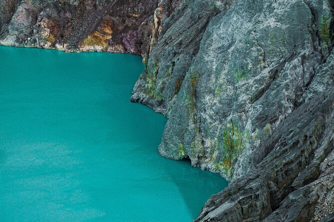 Mount Ijen Crater Trekking Tour From Bali - Key Points