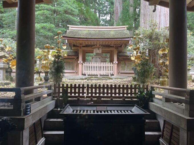 Mount Koya: Full-Day Private Guided Tour From Osaka - Exploring the Key Sites of Mount Koya