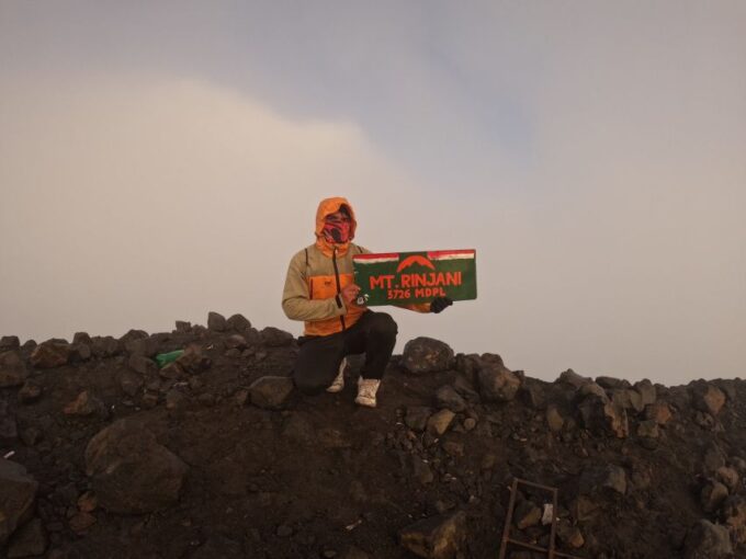 Mount Rinjani 2 Days and 1 Night Trek to Summit - Participant Requirements