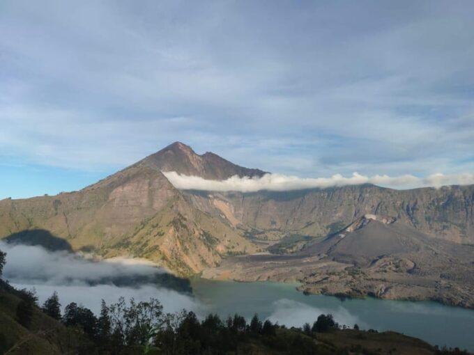 Mount Rinjani 2D/1N Summit Trekk - Cancellation and Availability