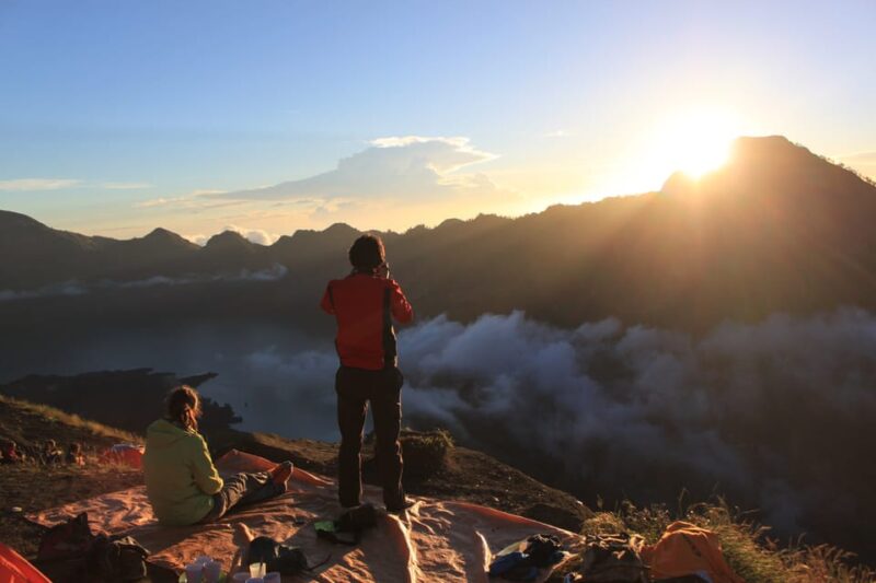 Mount Rinjani: 3-Day Trek to Summit, Lake and Hot Spring - Key Points