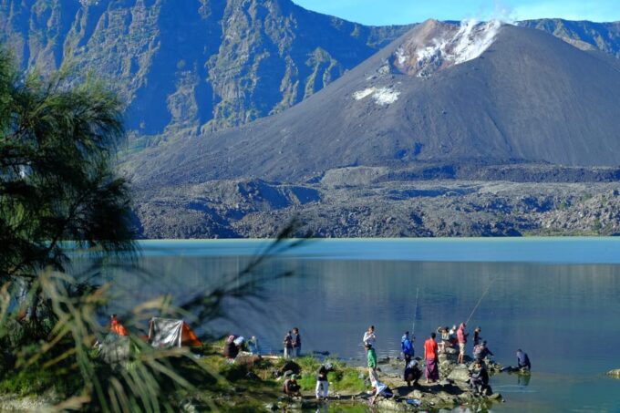 Mount Rinjani: 3-Day Trek to Summit, Lake and Hot Spring - Customer Reviews and Ratings