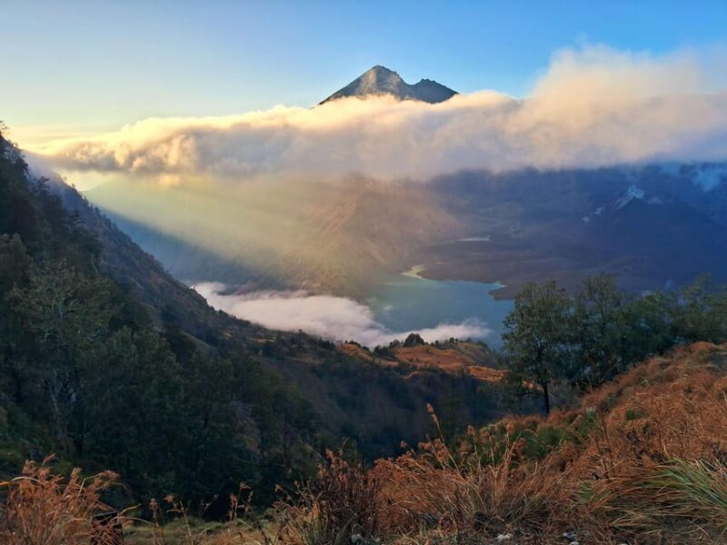 Mount Rinjani: Hiking 2 Day 1 Night to Rinjani Crater Rim - Included and Excluded