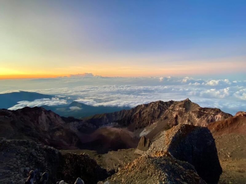 Mount Rinjani Trekking 3Days/2nights Summit Lake Hotspring - Included Services