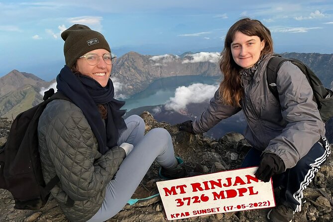 Mount Rinjani Trekking Summit Full View Point 3726m ( 2Days 1Night ) - Packing List and Essentials