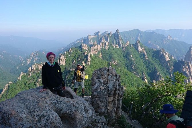 Mount Seoraksan, Temple, Fortress: Private Day Tour From Seoul - Considerations for Travelers