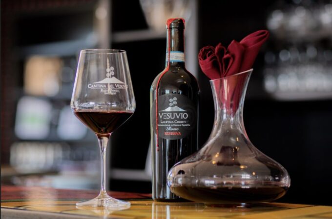 Mount Vesuvius: Vineyard Tour With Wine Tasting and Lunch - Participant Suitability