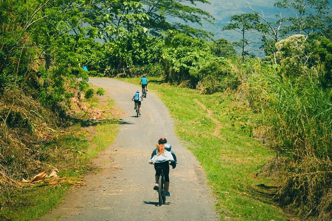 Mountain Bike Lake Arenal and Volcano Backroads - Trail Characteristics and Difficulty Level