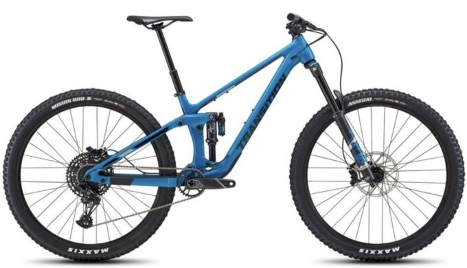 MOUNTAIN BIKING, CROSS COUNTRY HALF DAY + - Terrain and Distance