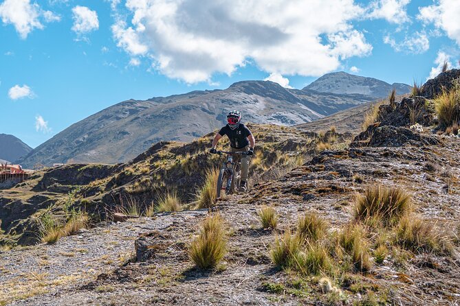 Mountain Biking Enduro - MTB Sacred Valley Lares - Equipment and Safety