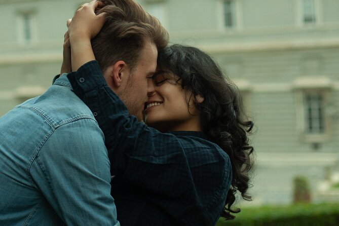 Movie Inspired 30 Minute Private Photoshoot in Madrid - Meeting and End Point