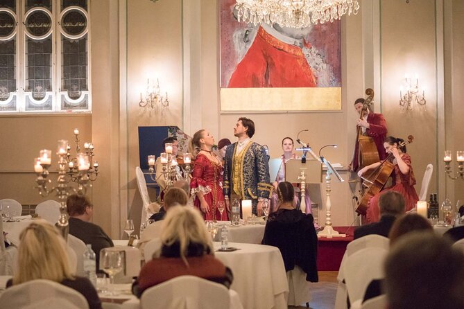 Mozart Dinner Concert in Salzburg - Timing and Location Details