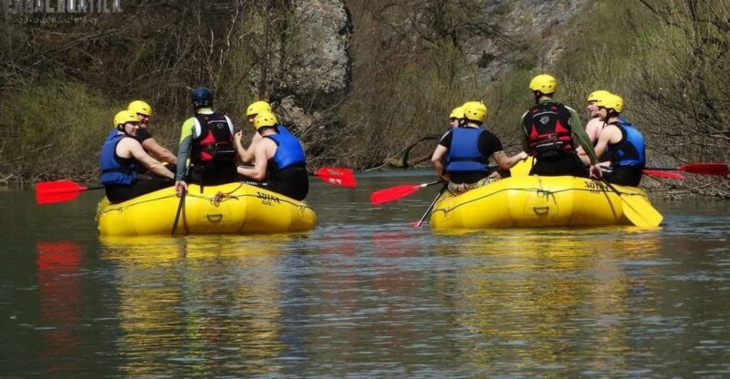 Mrežnica: Rafting/Kayaking Down Part - Equipment and Safety