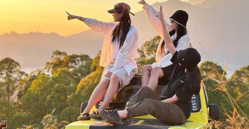 Mt Batur Sunrise Jeep4x4 & Hot Spring - Guides and Languages