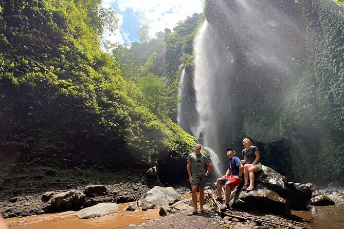 Mt Bromo Sunrise & Madakaripura Waterfall From Surabaya & Malang - Pickup Details