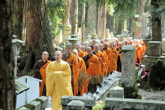 Mt. Koya Sacred Half-Day Private Tour With Government Licensed Guide - Itinerary and Customization