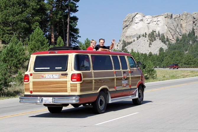 Mt Rushmore Bundle - W/Crazy Horse/Needles/Iron Mtn-Public - Tour Details
