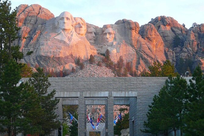 Mt Rushmore Bundle - W/Crazy Horse/Needles/Iron Mtn-Public - Sylvan Lake Picnic