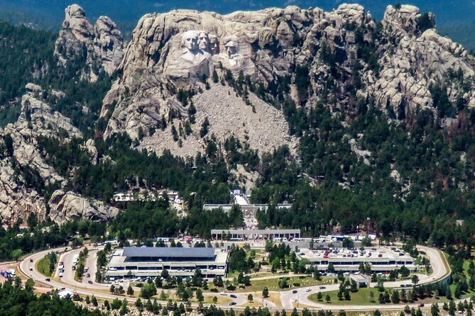 Mt Rushmore & Crazy Horse + Sylvan Lake/Needles Tunnel - Transportation and Logistics