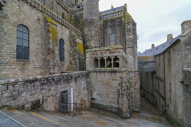 Mt St. Michel Private Tour With Abbey Tickets and Tour Guide - Meeting Point and Duration