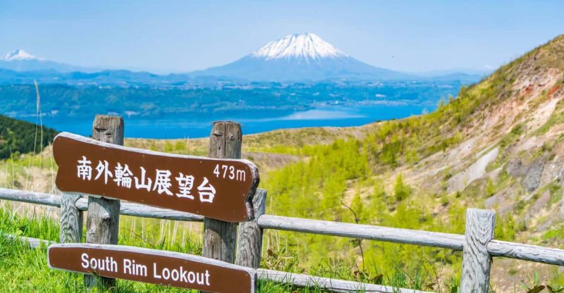 Mt. Usu: Hike to the Crater and See the Stunning Lake Toya! - Key Points