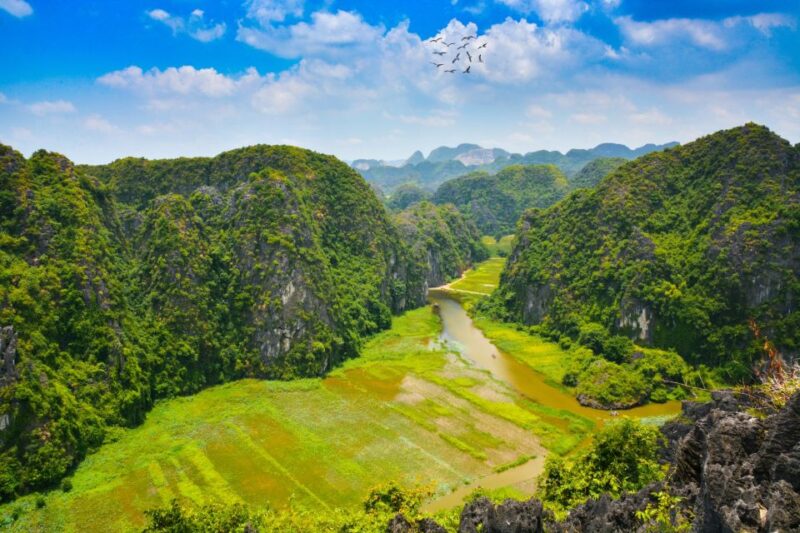 Mua Caves, Tam Coc, and Cuc Phuong National Park 2-Day Tour - Key Points