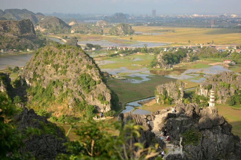 Mua Caves, Tam Coc, and Cuc Phuong National Park 2-Day Tour - Hoa Lu and Mua Cave