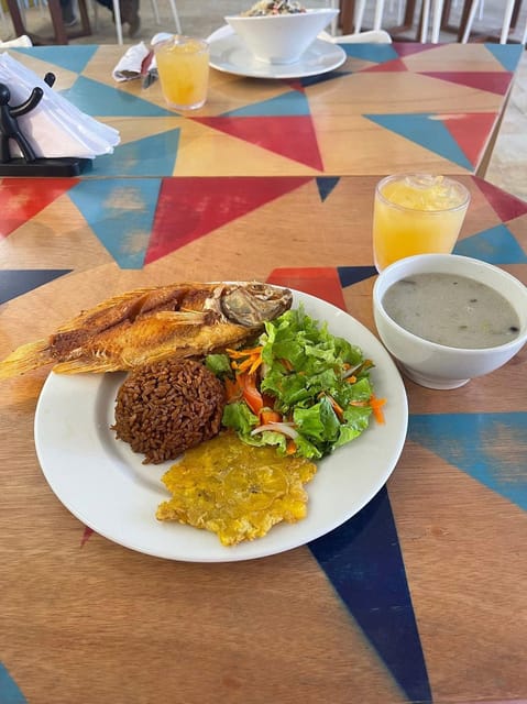 Mud Volcano in Cartagena - Cartagena Lunch