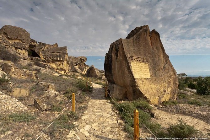Mud Volcanoes & Gobustan Group Tour - Meeting and Pickup Details