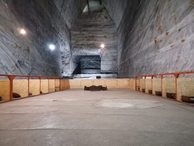 Muddy Volcanoes and Salt Mine Private Tour - Customer Reviews