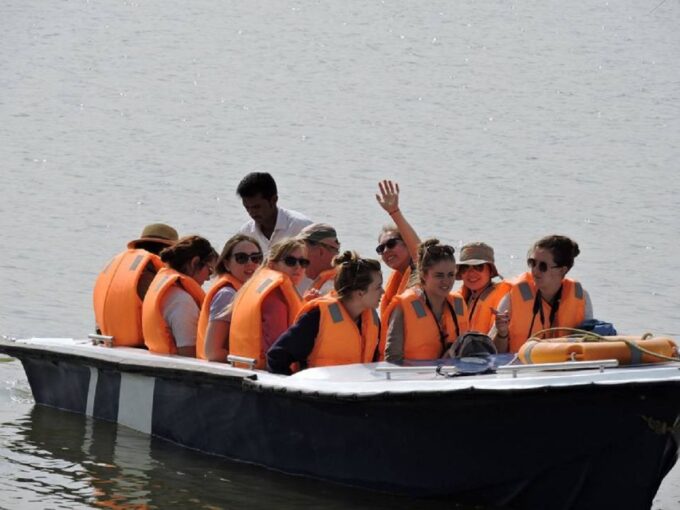 Mughal Majesty & Wildlife Wonders: 3 Days 2 Night - Riverside Exploration and River Rafting