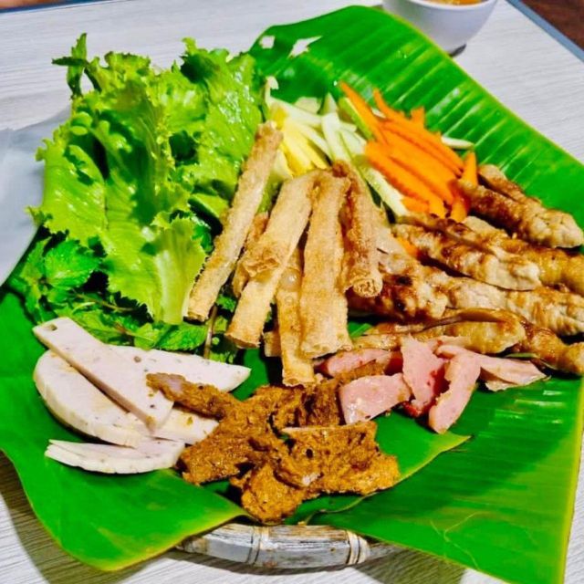 Mui Ne Food Tour By Jeep | Best Local Dinner Ever - Local Spring Rolls and Grilled Rice Paper