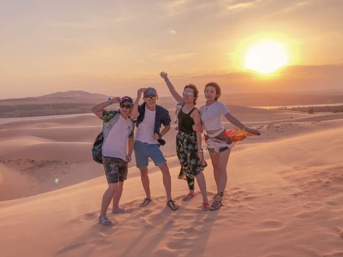 Mui Ne Group Tour: Sunrise or Sunset Sand Dunes by Jeep - Optional Activities