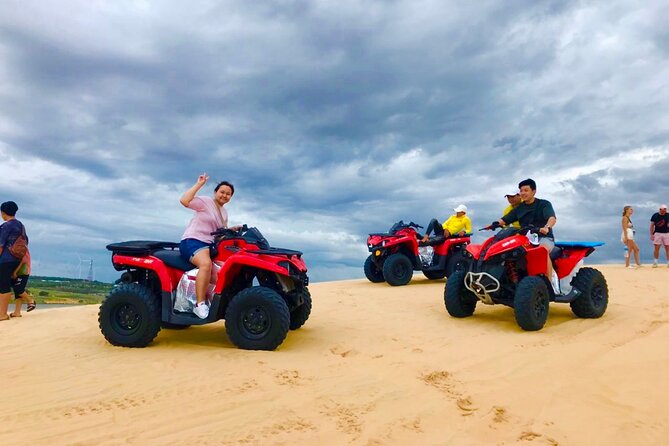 Mui Ne: Sand Dunes Jeep Tour With Friendly English Guide - Meeting and Pickup