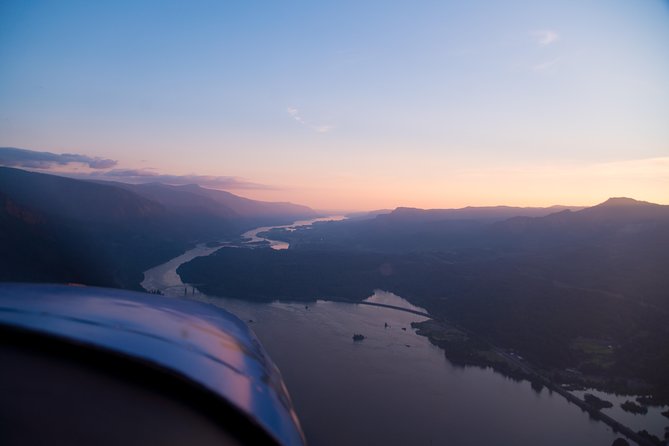 Multnomah Falls & Downtown Portland Air Tour - Meeting Information