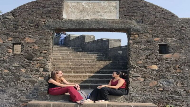 Mumbai: 2-Hour Guided Bandra Walking Tour - Tour Duration