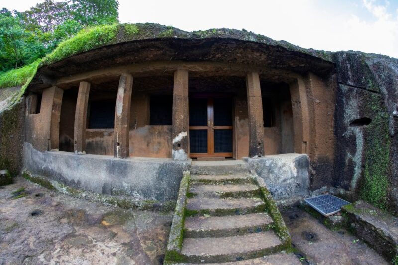 Mumbai: 6-hours Kanheri Caves and National Park Tour - Cave Features