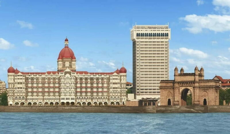 Mumbai: All-Inclusive Mumbai Private Full or Half Day Trip - Diving into Dharavi