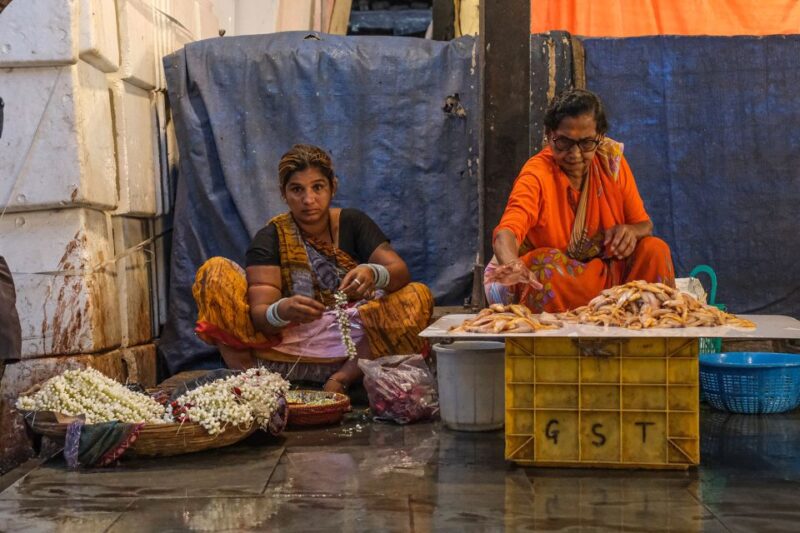 Mumbai at Dawn Tour - Inclusions