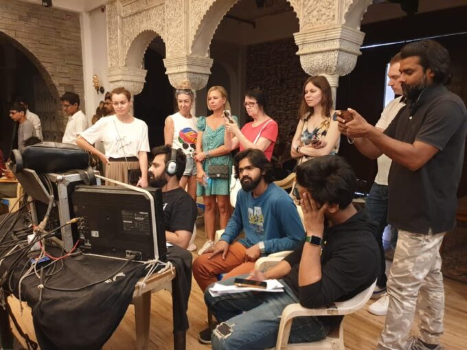 Mumbai: Bollywood Studio Tour With Live Dance Show - Booking and Cancellation Policy