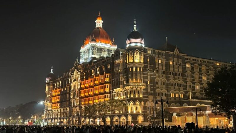 Mumbai By Night: Lights & Luminance - Key Points