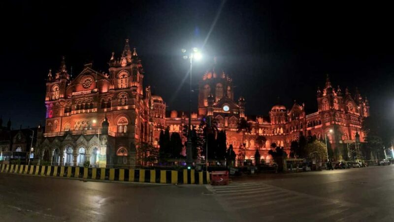 Mumbai by Night: Private Iconic Sights Tour in Lights - The Transportation and Guides: Comfort and Expertise