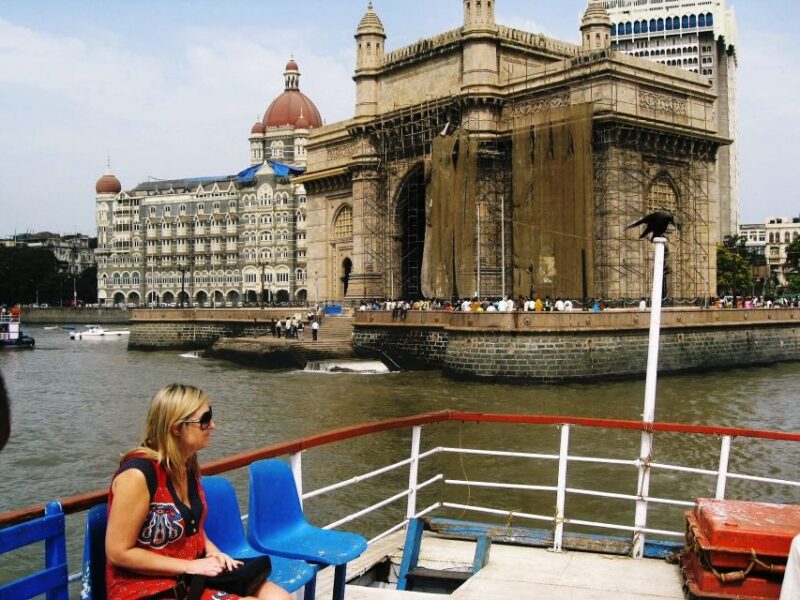 Mumbai City Tour With Ferry Ride and Dharavi Slum - Key Points