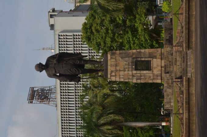 Mumbai City Tour With Ferry Ride and Dharavi Slum - Important Information