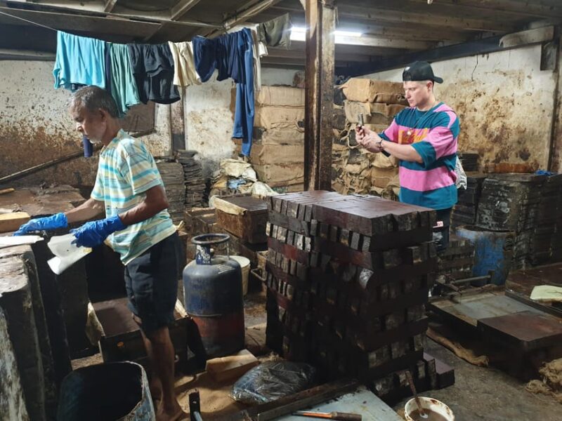 Mumbai + Dabbawalla + Slum + and Dhobighat Tour With Pickup - Transportation and Accessibility