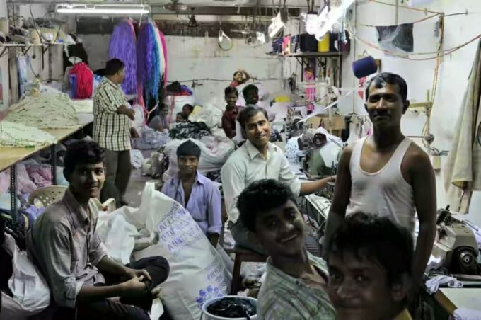 Mumbai: Dharavi Slum Slumdog Millionaire Tour With a Local - Price and Duration