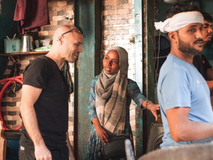 Mumbai: Dharavi Slum Tour Experience With Local - Engaging With Local Artisans