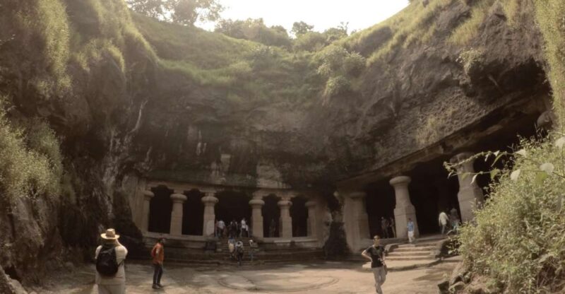 Mumbai: Elephanta Caves Half-Day Guided Tour - Cave Highlights