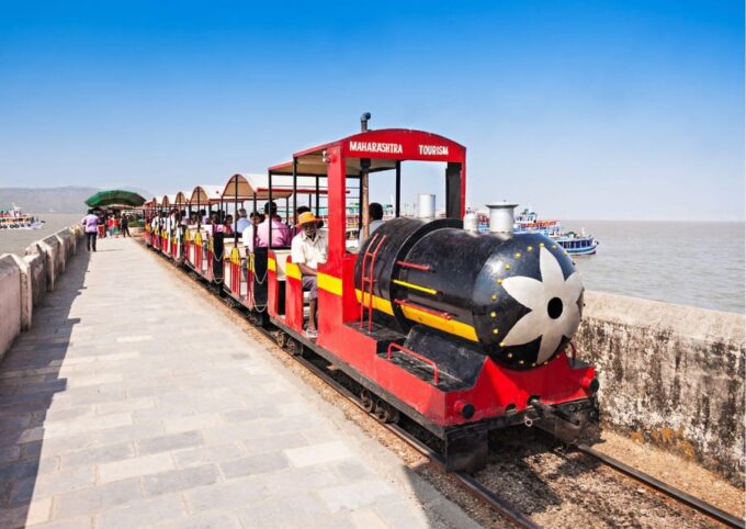 Mumbai: Elephanta Caves Private Tour With Ferry Ride - Meeting Point