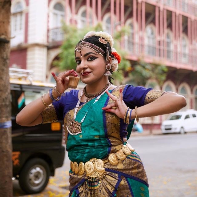 Mumbai: Heritage Highlights Walking Tour With Food Tasting - Authentic Experiences